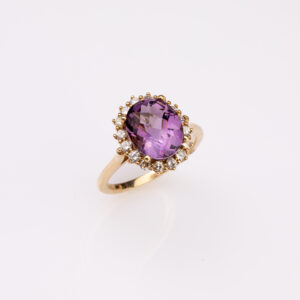 Oval Amethyst Ring - Image 3